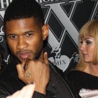 Does Usher Love His Fans A Little Too Much?!